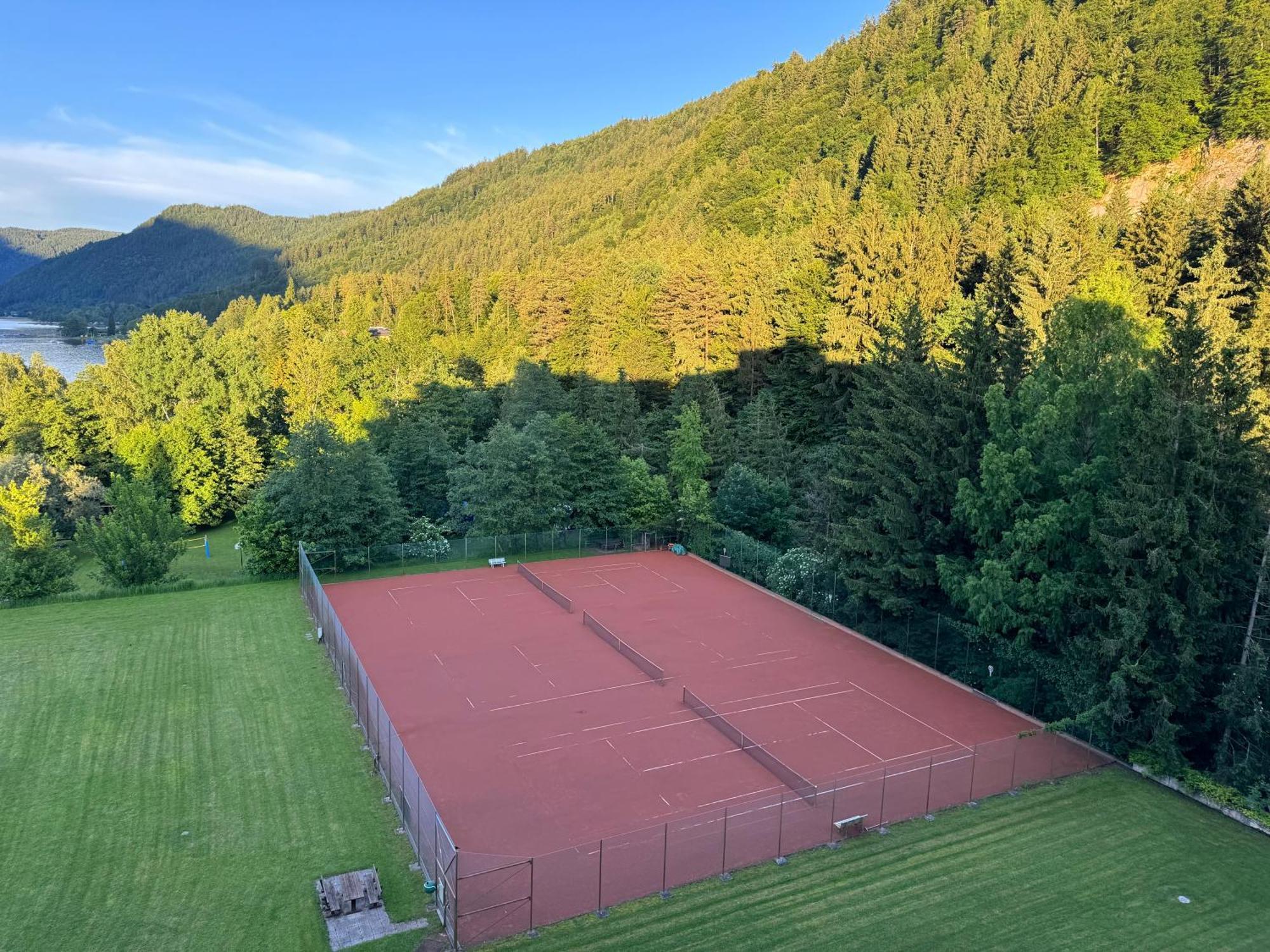 Apartment Am Ossiacher See Mit Seeblick Landskron Buitenkant foto